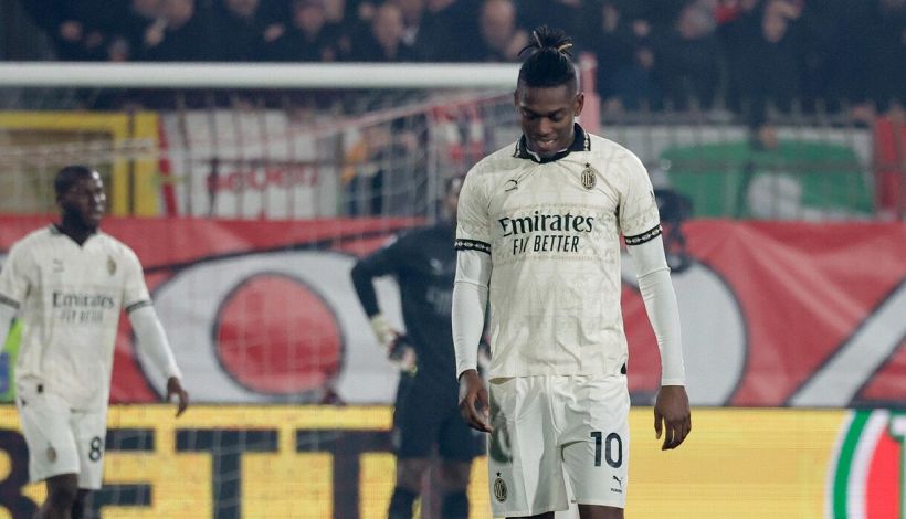 Milan: Leao denuncia offese razziste, la replica del club e dei tifosi