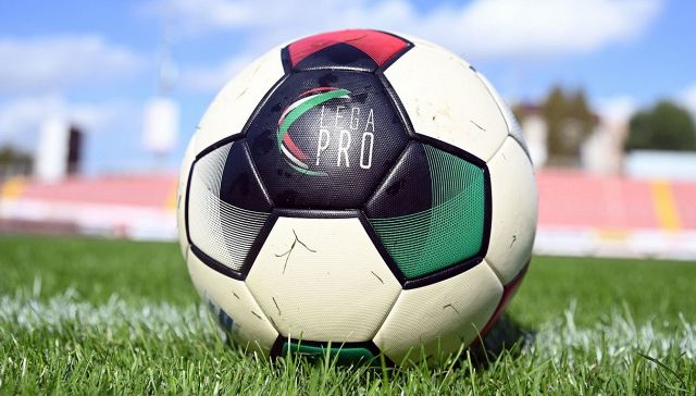 Serie C: la Juve Stabia frena ma l’Avellino non ne approfitta, bene la Juve