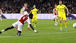 Conference League: Ajax rimonta disperata, Jovetic batte il Ferencvaros, pari Eintracht