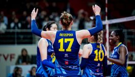 Volley femminile A1, Antropova trascina Scandicci a Novara: super Egonu, ma Milano è terza. Mazzanti va in A2