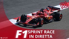 F1 Sprint Race GP Cina, Verstappen passeggia, Leclerc davanti a Sainz