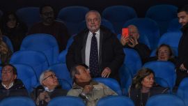 Napoli-Juventus, De Laurentiis urla di rabbia: “Non lo devono fare”, poi salta durante il coro anti bianconero