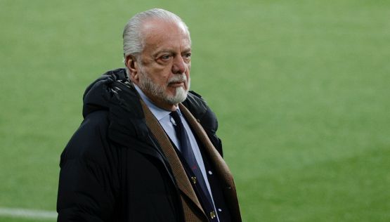 Barcellona-Napoli, De Laurentiis stavolta se la prende con Sarri e tende la mano a Mediaset