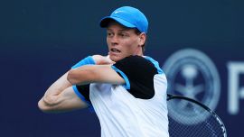 Miami Open, Sinner si allena in sedia a rotelle con Alfie Hewett. Errani e Paolini ai quarti nel doppio