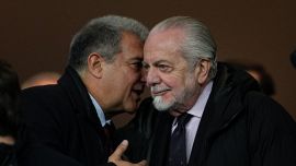 Barcellona-Napoli De Laurentiis contro Sky: “Ugolini è della Lazio”. Video shock, l'Uefa apre procedimento
