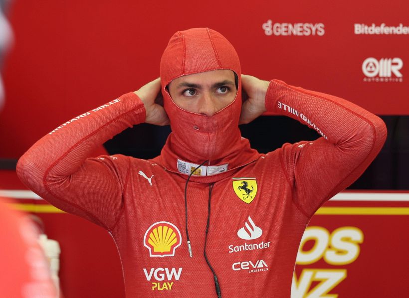 F1, Carlos Sainz al via del GP d'Australia: lo spagnolo torna sulla Ferrari dopo l'operazione