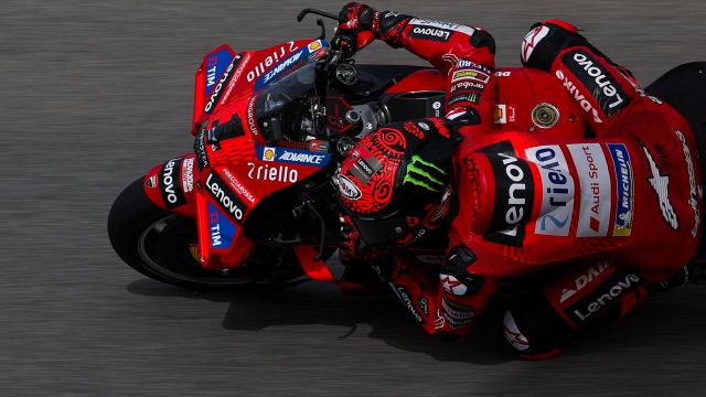 MotoGP, GP de Portugal Bagnaia explica o que correu mal na Sprint: ‘Estou zangado’