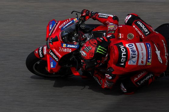 MotoGP, GP Portogallo, Bagnaia spiega cosa è andato storto nella Sprint: "Sono arrabbiato"