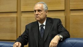 Lazio, Lotito fa sul serio, ecco le mosse contro il sistema mentre l'Aia è furibonda