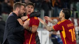 Roma, Mourinho chi? Tifosi giallorossi ai piedi di De Rossi: Champions possibile
