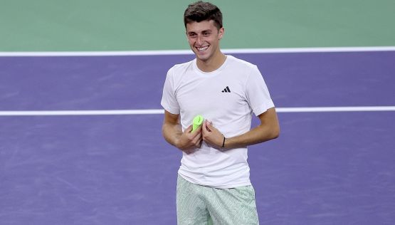 Tennis, chi è Luca Nardi: l'idolo Novak Djokovic battuto, l'amicizia con Jannik Sinner e il tifo per il Napoli