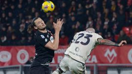 Monza-Roma, moviola: Paredes e Cristante graziati, Var lento su gol annullato