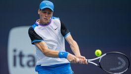 Tennis Master 1000 Miami Open: Sinner piega Griekspoor in 3 set. Jannik trasformato dopo il break per pioggia
