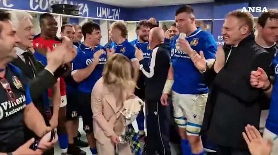 Sei Nazioni, Giorgia Meloni con la squadra di rugby italiana
