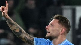 Lazio, Ciro Immobile e la moglie aggrediti per strada, c'entra Sarri. Il commento choc di Lotito