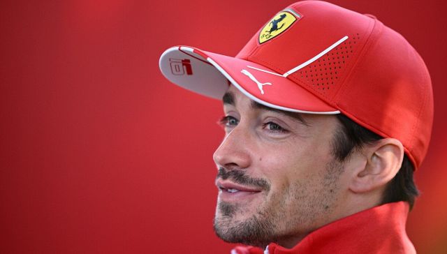 Ferrari, Leclerc non rosica: "Sainz imprendibile, sua vittoria per noi è uguale"