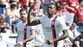 Pagelle Sassuolo-Milan 3-3: Pinamonti e Laurienté sugli scudi. Leao, Jovic e Okafor salvano Pioli