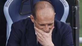 Juventus in ritiro, Allegri furioso per i sorrisi post-Lazio ma ora si gioca tutto: allertato Montero