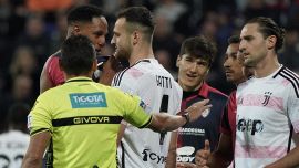 Cagliari-Juve, Calvarese: 'Manca un rigore'. Ma i tifosi chiedono l'esonero di Allegri, dubbi pure su Giuntoli