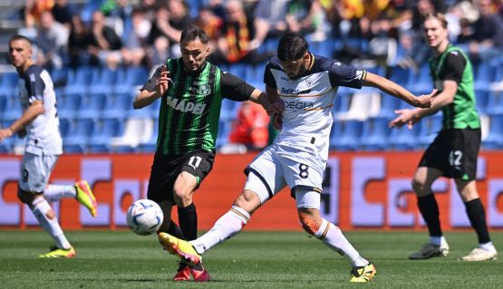 Sassuolo-Lecce, moviola: le proteste dei neroverdi e la beffa per Laurientiè