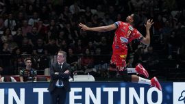 Volley Superlega, Perugia non fa sconti a Monza: vince 3-1 e mantiene il fattore campo, decisivo Leon