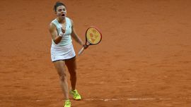 WTA Stoccarda, Paolini batte Jabeur e ai quarti trova Rybakina. Jasmine: “Sinner? Ci ispira ma è un alieno”