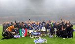 Inter è qui la festa scudetto, dopo il 2-1 al Milan esplode la gioia tricolore: Lautaro e Inzaghi scatenati
