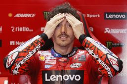 MotoGP, GP Spagna, Bagnaia tuona dopo l'incidente: "Nella Sprint i piloti vanno fuori di testa. Binder? Insensato"