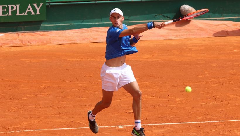 Tennis, ATP 500 Barcellona: pazza partita tra Arnaldi e Baez! Il ligure annulla tre palle match e confeziona una rimonta da fenomeno