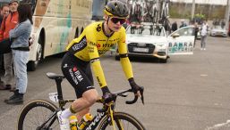 Ciclismo, il bollettino degli infortunati: Vingegaard ancora in ospedale, recupero lento per Van Aert (e Giro a forte rischio)