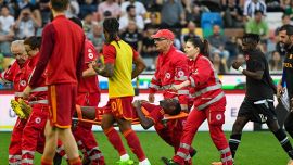 Malore Ndicka in Udinese-Roma: il messaggio di Venditti e la solidarietà di Milan e Napoli