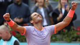 Tennis, Madrid: Nadal intramontabile, agli ottavi. La richiesta di Cachin e il gesto di Rafa