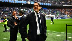 Scudetto Inter, Simone Inzaghi salta coi tifosi a San Siro contro il Torino: un anno fa era vicino all'esonero