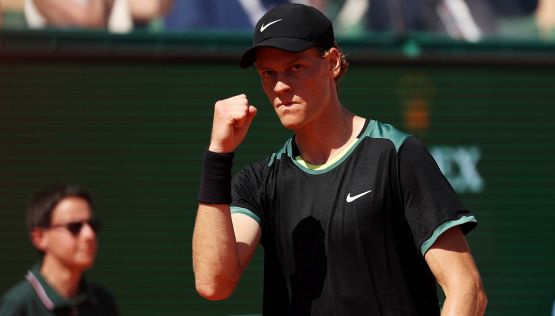 Tennis, Sinner ora è numero 2 sul serio e mette Djokovic nel mirino: con Tsitsipas altro esame di maturità
