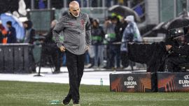 Milan, Pioli nel derby last dance: parte il processo, è bufera sul web dopo il ko a Roma