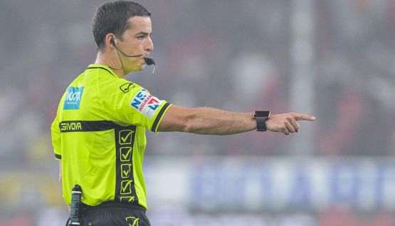 Serie A, gli arbitri della 37esima giornata, le designazioni di tutte le partite: Ayroldi per Bologna-Juventus