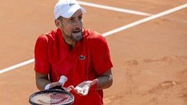 Roland Garros 2024, Djokovic prova ad allontanare i soliti sospetti nonostante il nuovo coach. E avvisa Sinner