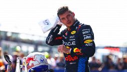 F1, GP Imola, Verstappen eguaglia Senna: "Non me l'aspettavo". Ferrari amara: Leclerc e Sainz ammettono i problemi