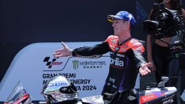 MotoGP, GP Catalogna: Bagnaia, atroce beffa. Espargarò: 'L'ho fatto sbagliare ma meritava la vittoria'