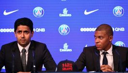PSG, Mbappé e presidente Al-Khelaifi allo scontro totale, ecco perché. E Tebas annuncia: "Giocherà col Real"