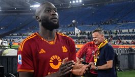 Roma, ennesimo messaggio criptico di Lukaku: obiettivo Lautaro? I tifosi dell’Inter tornano all’attacco