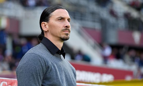 Milan, Ibrahimovic sceglie il 4-3-3: l'indizio social mette in dubbio Fonseca e apre a Van Bommel