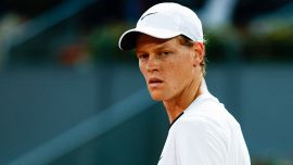 Sinner, Alcaraz, Medvedev, cosa si nasconde dietro i loro infortuni: l’élite del tennis gioca troppo?