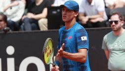 Lione, Darderi ai quarti: Mannarino ko. Cinque azzurri a un passo dal Roland Garros e Thiem saluta Parigi