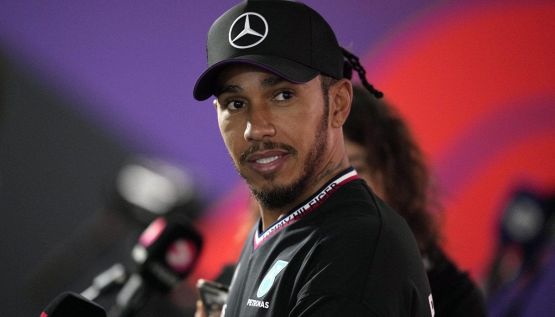 F1, Hamilton mette pressione alla Ferrari: "Voglio tornare dove mi compete"