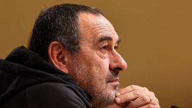 Sarri fa arrabbiare ancora la Juventus: la frecciata ad Allegri e il consiglio a Thiago Motta