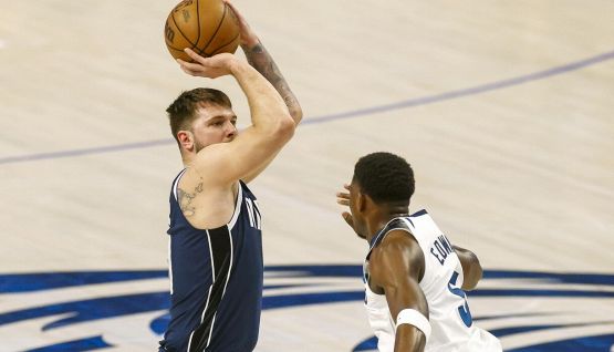 NBA, Towns ed Edwards sono duri a morire: Doncic è super, ma Dallas spreca il primo match point