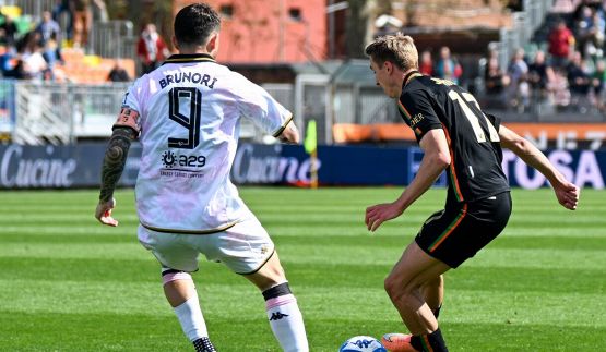 Venezia-Palermo, moviola: i due rigori negati e la svista di Pairetto