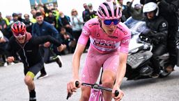 Giro d'Italia, tappa 20: Pogacar chiude con l'ennesimo capolavoro. Ma che bravi Pellizzari e Tiberi