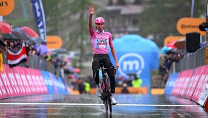 Giro, 16a tappa: impressionante rimonta di Pogacar, che vittoria!